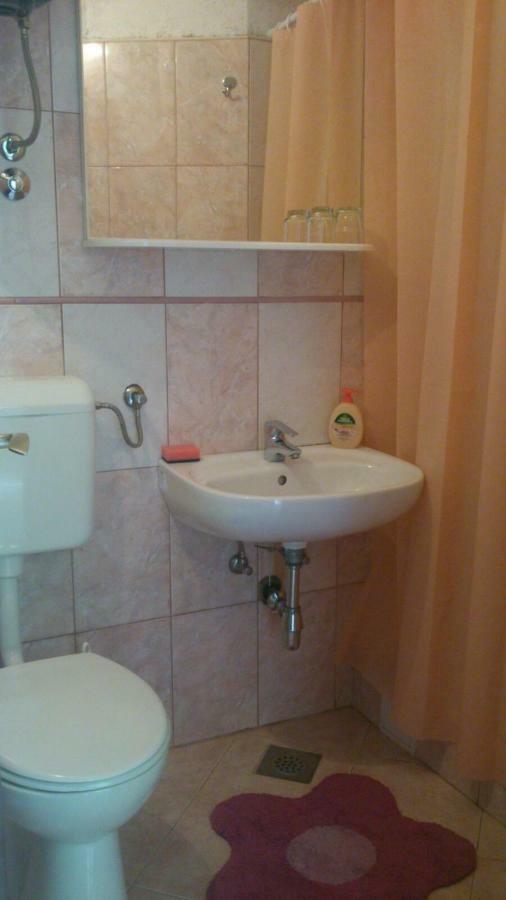 Apartment Bozava - Nena Bagian luar foto
